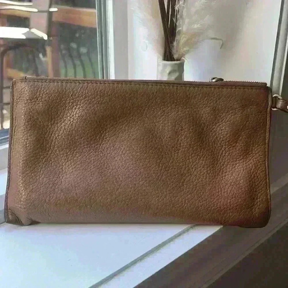 MICHAEL KORS TAN WRISTLET - Picture 3 of 7